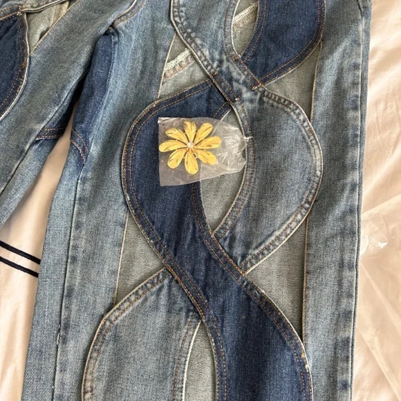 Jean - Picture 8 of 9